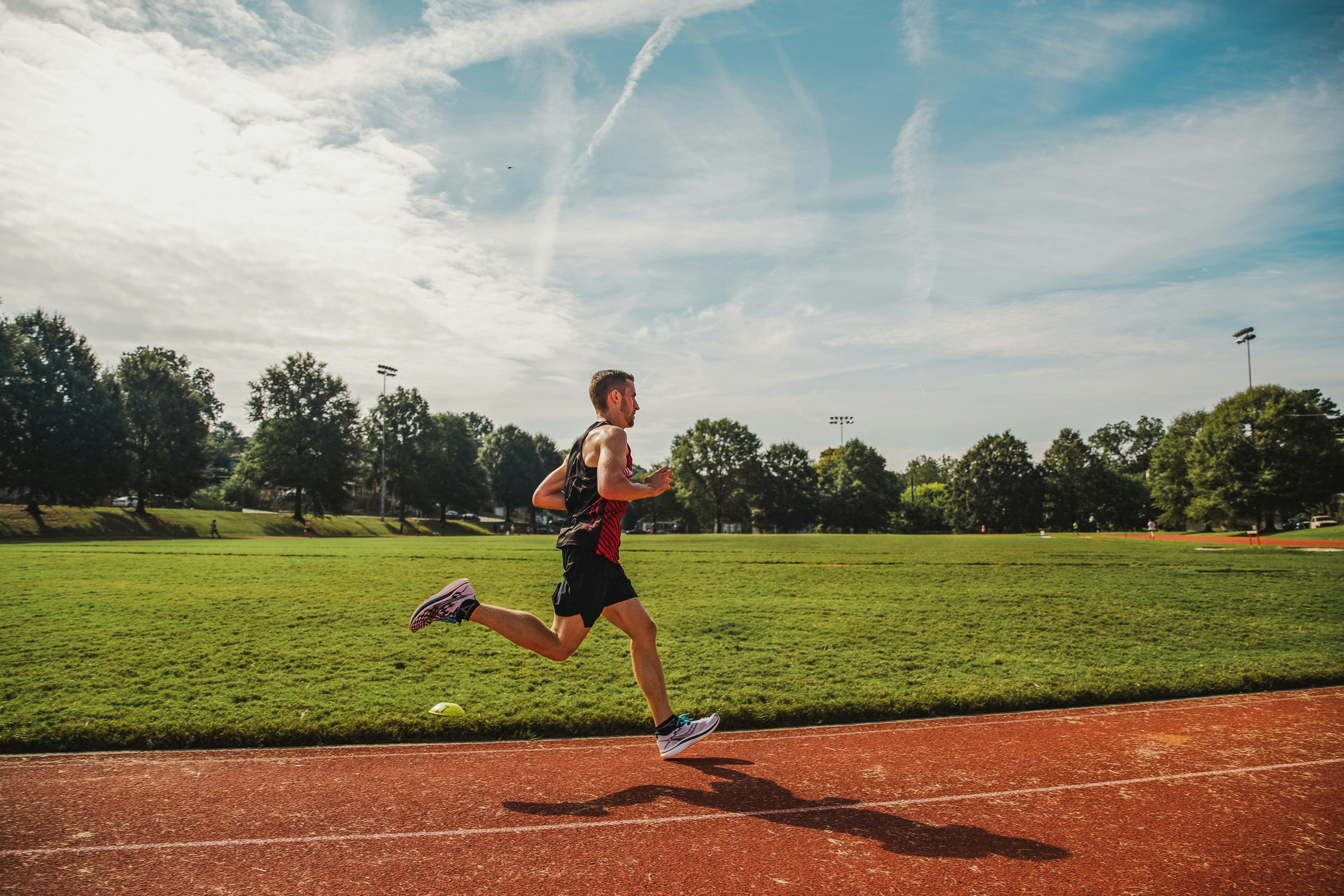 Hitzetraining: Warum Laufen in der Wärme dich schneller macht